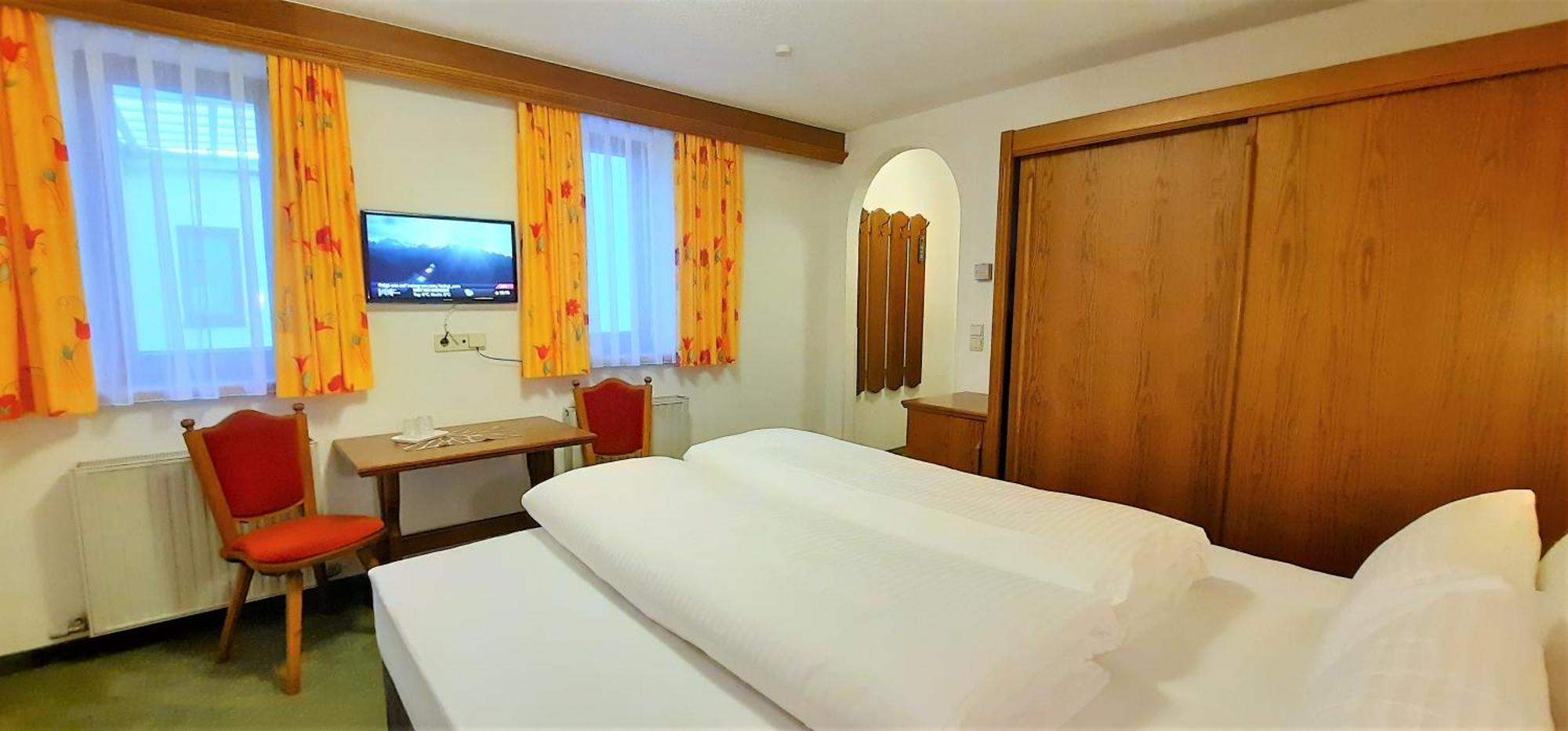 Hotel Garni Belvedere Ischgl Room photo